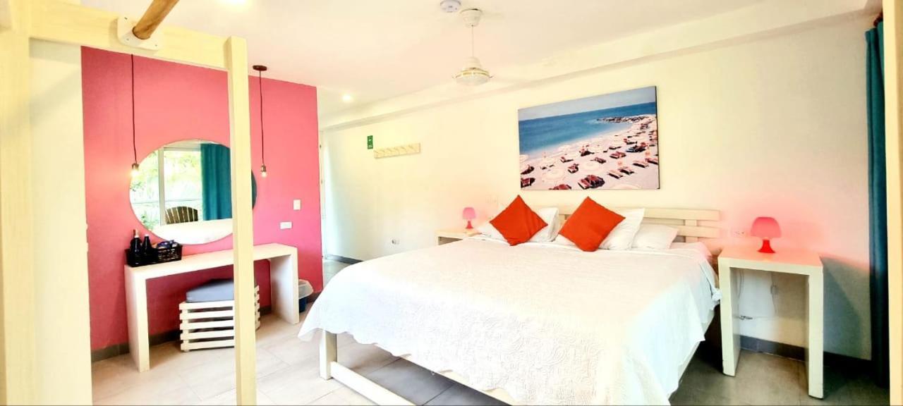 Blue Mango Beach Hotel Guachaca Exteriér fotografie